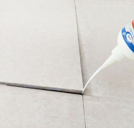 贡嘎瓷砖空鼓维修公司分享卫生间瓷砖脱落的原因可能有以下几点